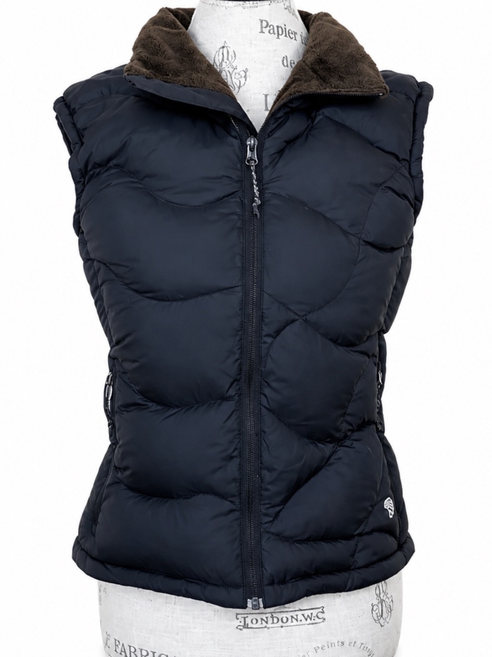 Mountain Hardwear Women's "Downtown" Down Vest Black Size Small New Without Tags